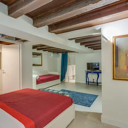 Appartement In - Duomo *